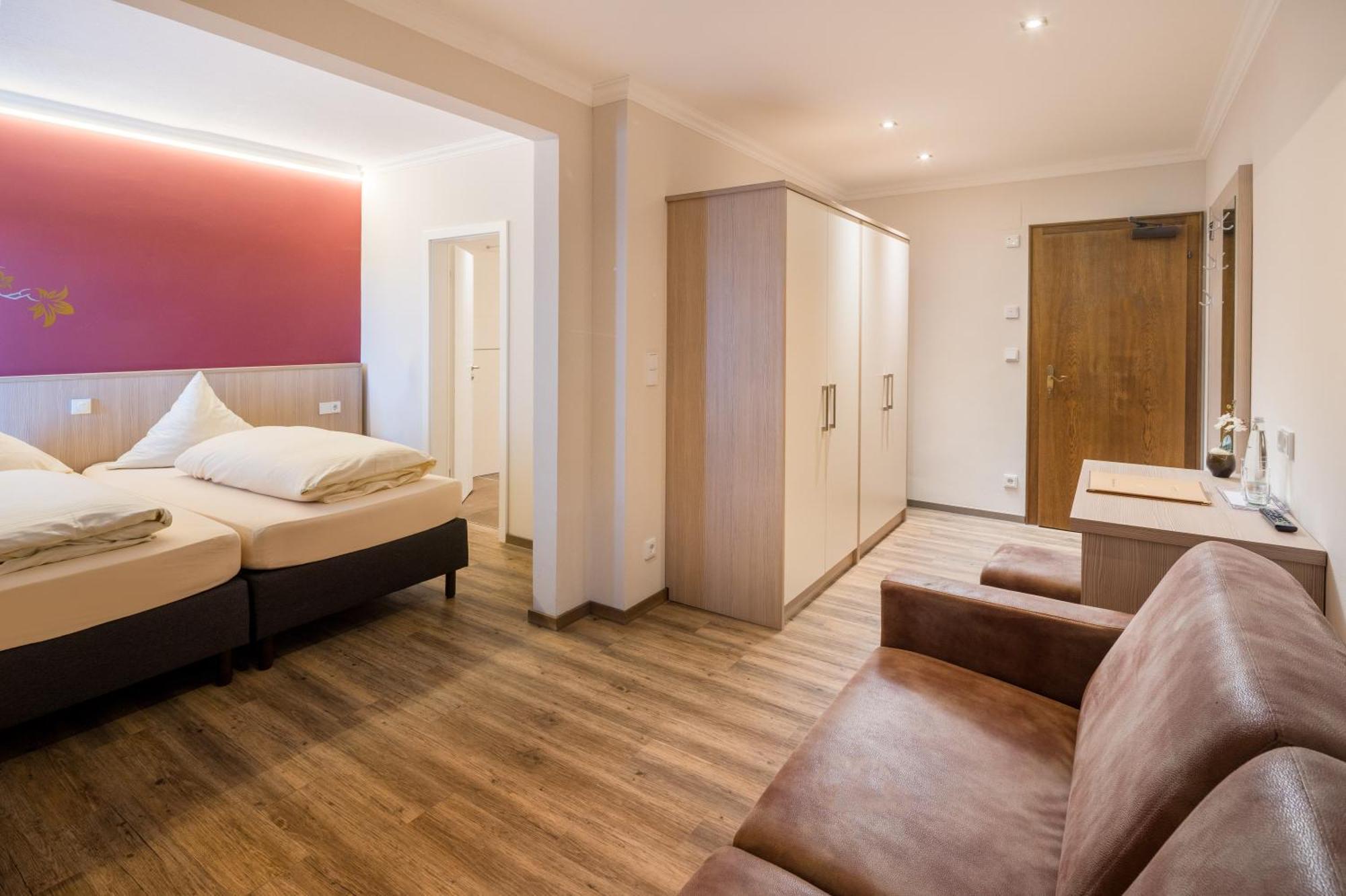 Hotel-Gasthof Huber Ebersberg Extérieur photo