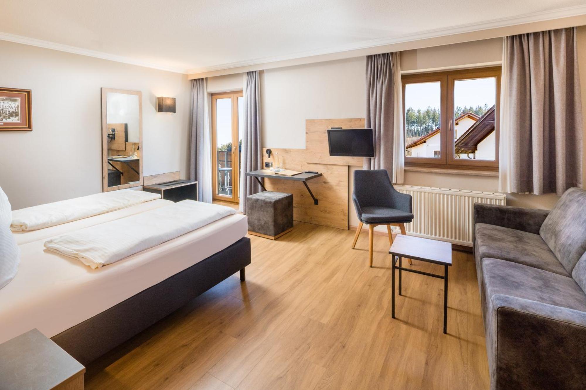 Hotel-Gasthof Huber Ebersberg Extérieur photo
